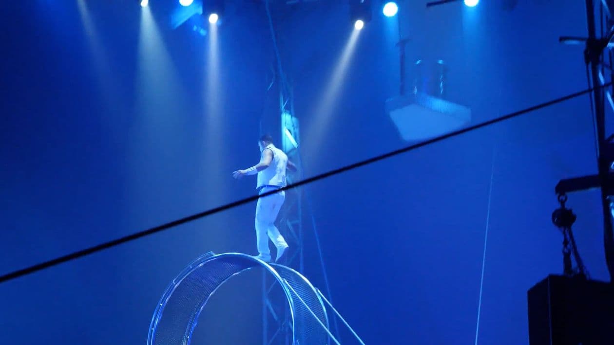 Tightrope Walkers
